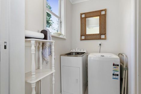 Photo of property in 22 Valley Terrace, Hamilton Central, Hamilton, 3204