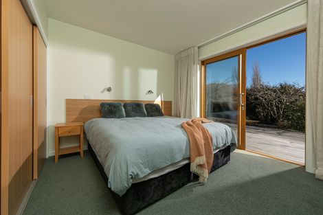 Photo of property in 337 Beacon Point Road, Wanaka, 9305