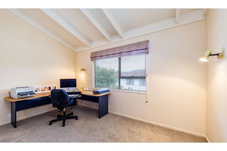 Photo of property in 7 Pokapu Street, Titirangi, Auckland, 0600