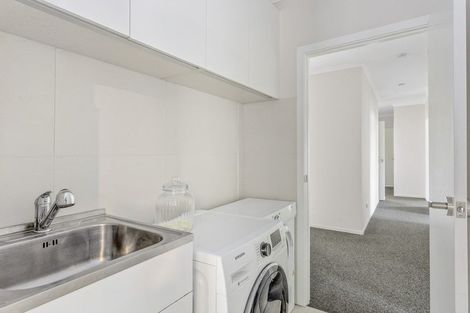 Photo of property in 6 Hehan Close, Cambridge, 3434