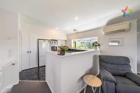 Photo of property in 24 Matuhi Street, Tirohanga, Lower Hutt, 5010