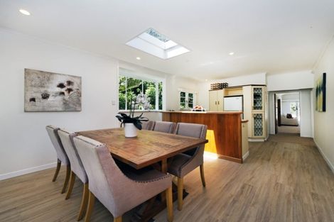 Photo of property in 35 Beach Valley Road, Piha, New Lynn, 0772