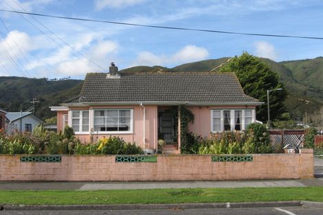 Photo of property in 17 Gibson Crescent, Naenae, Lower Hutt, 5011