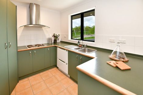 Photo of property in 30 Cabeleigh Drive, Helensville, 0800
