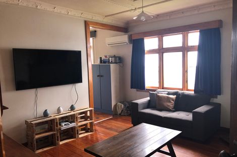 Photo of property in 43 Lyndhurst Street, Takaro, Palmerston North, 4412