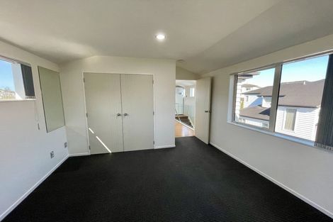Photo of property in 676a East Coast Road, Pinehill, Auckland, 0630