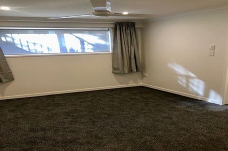 Photo of property in 20 Ensign Place, Hillcrest, Auckland, 0627