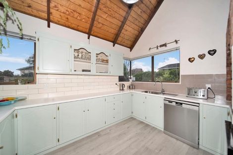 Photo of property in 288e Mangorei Road, Merrilands, New Plymouth, 4312