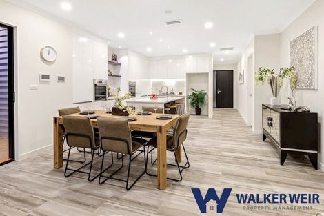 Photo of property in 19 Syd Grant Crescent, Orewa, 0931