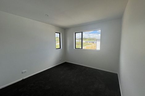 Photo of property in 1b Poruru Close, Papakura, 2110