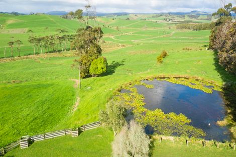 Photo of property in 84 Ocean View Road, Northcote, Auckland, 0627