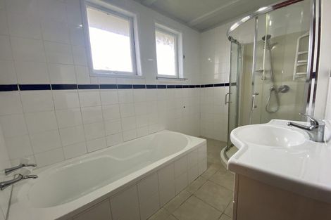 Photo of property in 11 Tomlin Place, Mangere East, Auckland, 2024