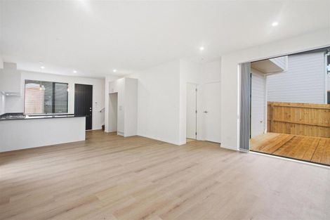 Photo of property in 21d Andrew Road, Howick, Auckland, 2010