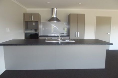 Photo of property in 18 Diamond Grove, Brown Owl, Upper Hutt, 5018