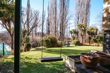 Photo of property in 70 Lagoon Avenue, Albert Town, Wanaka, 9305