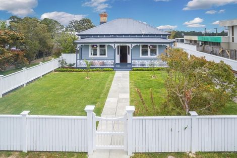 Photo of property in 25 Balmain Road, Birkenhead, Auckland, 0626