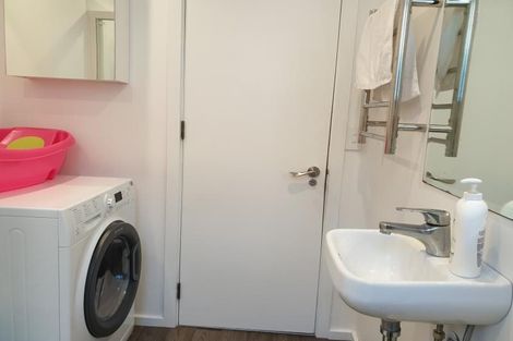 Photo of property in 6 Stowe Hill, Thorndon, Wellington, 6011