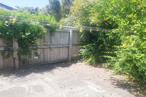 Photo of property in 1/7 Lillian Place, Orewa, 0931