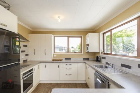 Photo of property in 23a John F Kennedy Drive, Milson, Palmerston North, 4414