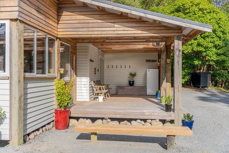 Photo of property in 76 Parenga Road, Hautere, Otaki, 5582