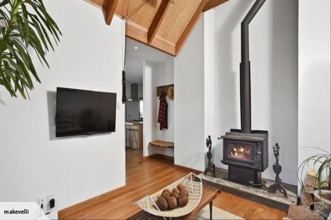 Photo of property in 7 Ticehurst Road, Lyttelton, 8082
