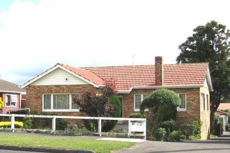 Photo of property in 65 Titirangi Road, New Lynn, Auckland, 0600