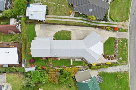 Photo of property in 27 Hunter Crescent, Wanaka, 9305