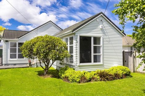 Photo of property in 12 Argyle Grove, Trentham, Upper Hutt, 5018