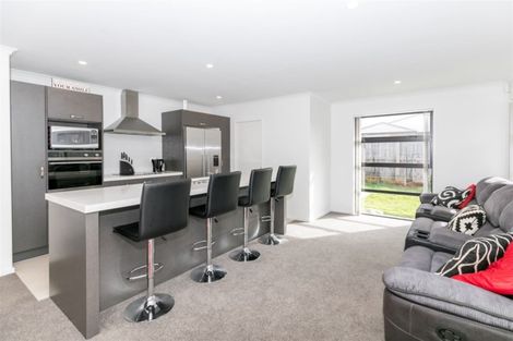 Photo of property in 60 Edgeview Crescent, Fitzroy, Hamilton, 3206