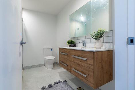 Photo of property in 12 Tuputupu Drive, Kumeu, 0810