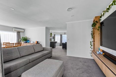 Photo of property in 46 Blue Heron Rise, Stanmore Bay, Whangaparaoa, 0932