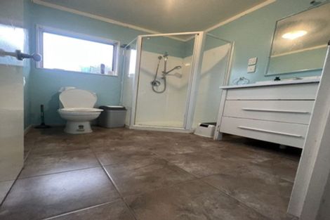 Photo of property in 4/14 Beaubank Road, Kelston, Auckland, 0602