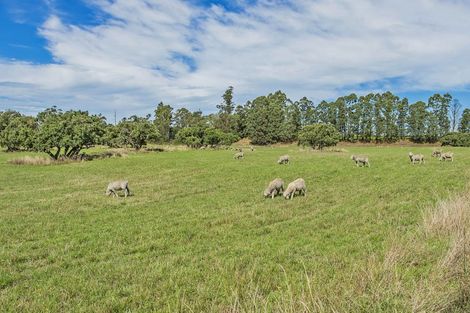 Photo of property in 2394 Old West Coast Road, Kirwee, Christchurch, 7671