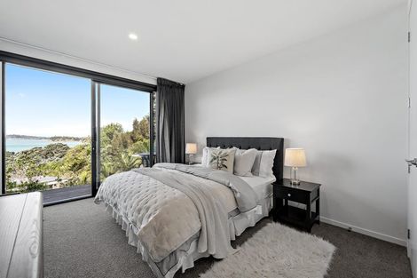 Photo of property in 11a Duncansby Road, Stanmore Bay, Whangaparaoa, 0932