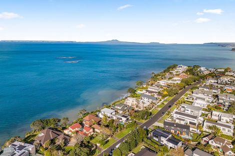 Photo of property in 11 Sharon Road, Waiake, Auckland, 0630