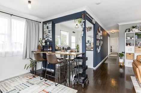 Photo of property in 31 Brightside Road, Stanmore Bay, Whangaparaoa, 0932