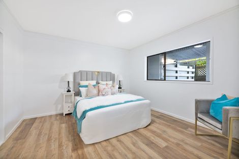 Photo of property in 2/27 Knightsbridge Drive, Forrest Hill, Auckland, 0620