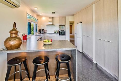 Photo of property in 104 Oriel Avenue, Tawa, Wellington, 5028