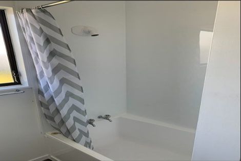 Photo of property in 2 Peary Place, Flaxmere, Hastings, 4120