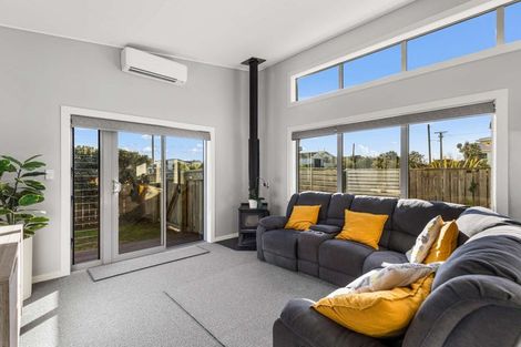 Photo of property in 60 Rua Avenue, Waitarere Beach, Levin, 5510