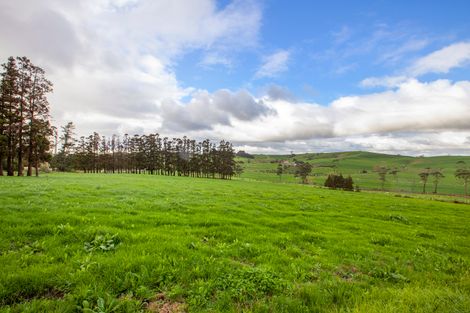 Photo of property in 84 Ocean View Road, Northcote, Auckland, 0627