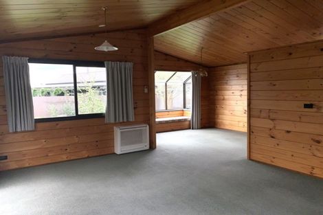 Photo of property in 50 Mckenzie Street, Geraldine, 7930