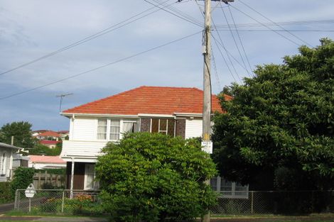 Photo of property in 5 Mark Road, Mount Albert, Auckland, 1025