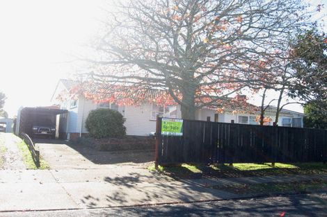 Photo of property in 12 Heybridge Street, Manurewa, Auckland, 2102