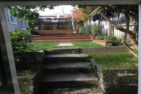 Photo of property in 69 Rolleston Street, Mount Cook, Wellington, 6021