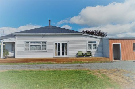 Photo of property in 27 High Street, Hawarden, 7385