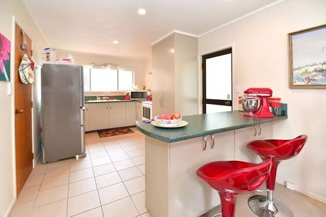 Photo of property in 5b Melanie Place, Orewa, 0931