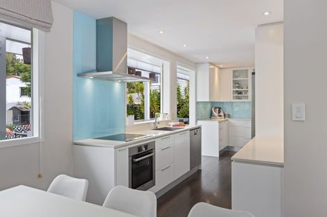 Photo of property in 51 Mcdowell Crescent, Hillcrest, Auckland, 0627