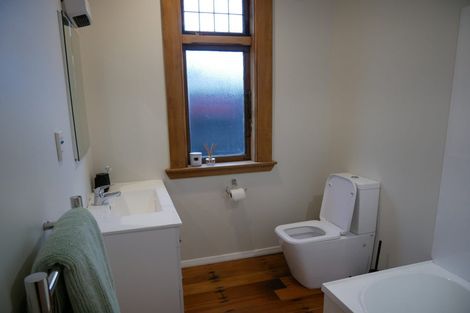 Photo of property in 43 Mills Road, Brooklyn, Wellington, 6021