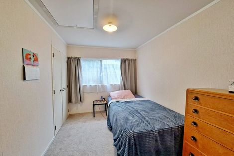 Photo of property in 1/5 Lynngate Place, Hillcrest, Auckland, 0627